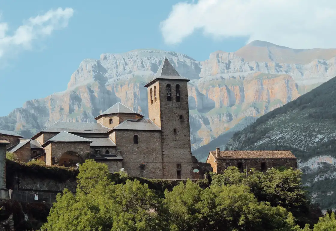 que ver en huesca