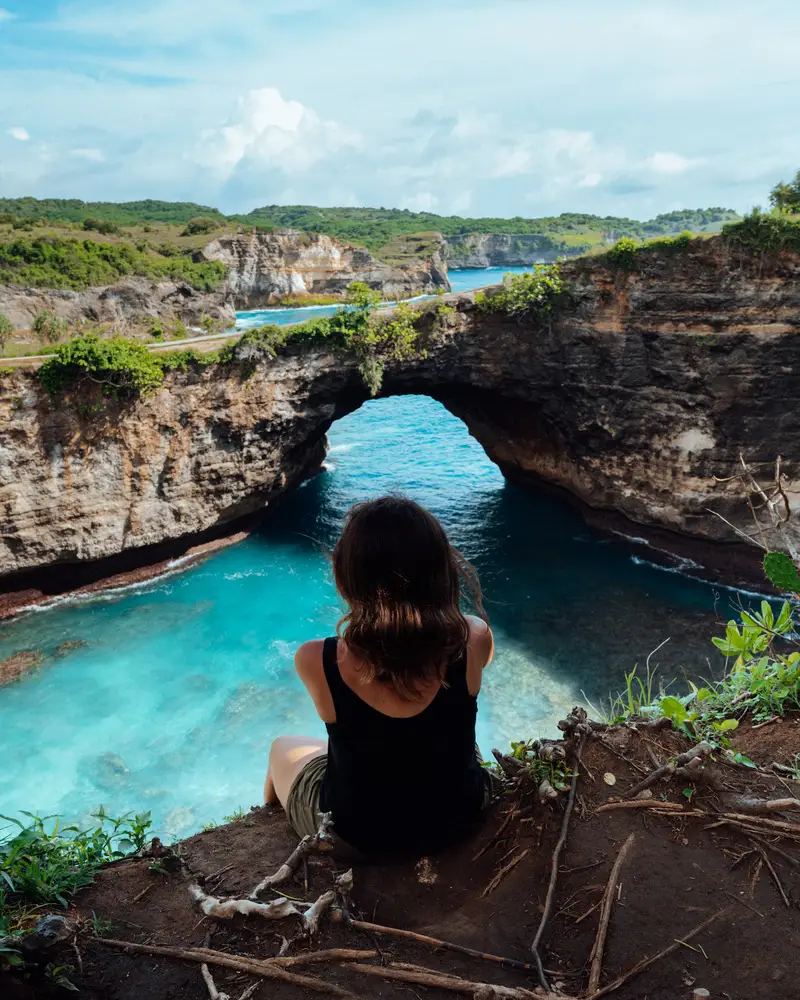 broken beach nusa penida