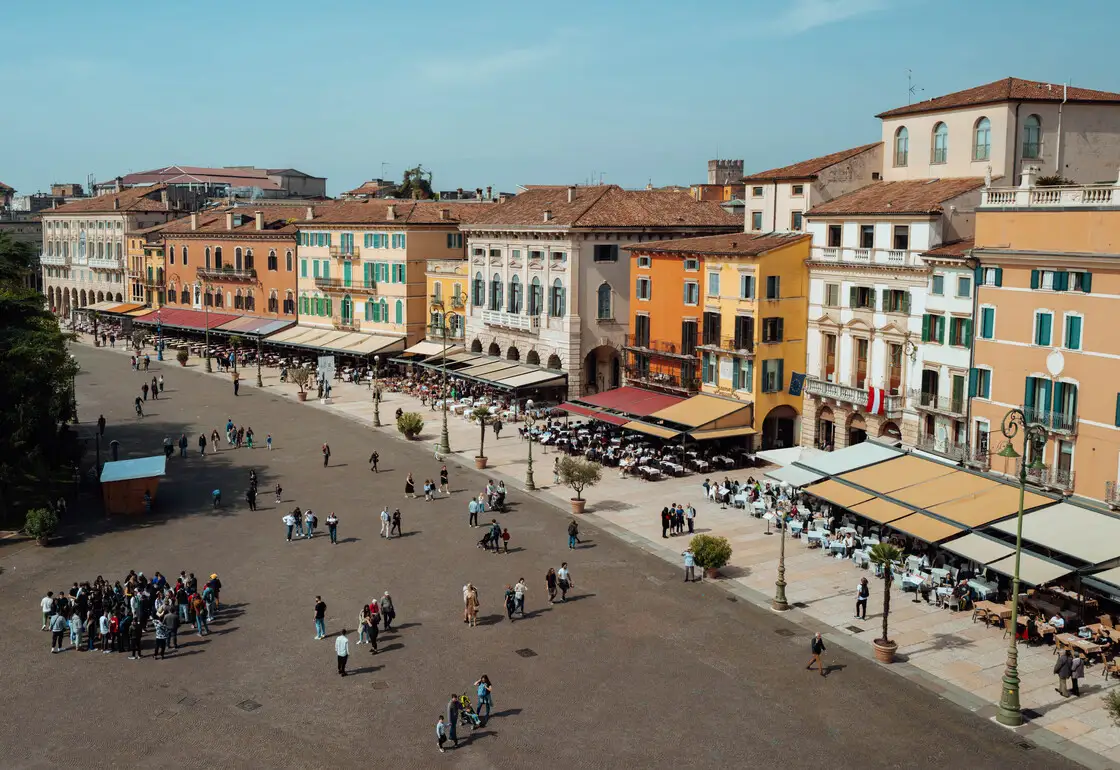 donde alojarse en verona